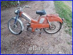 Ancienne mobylette motobecane bleues oranges av89 cyclo vintage