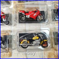 Lot de 16 pièces bihebdomadaires Moto Collection