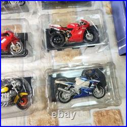 Lot de 16 pièces bihebdomadaires Moto Collection